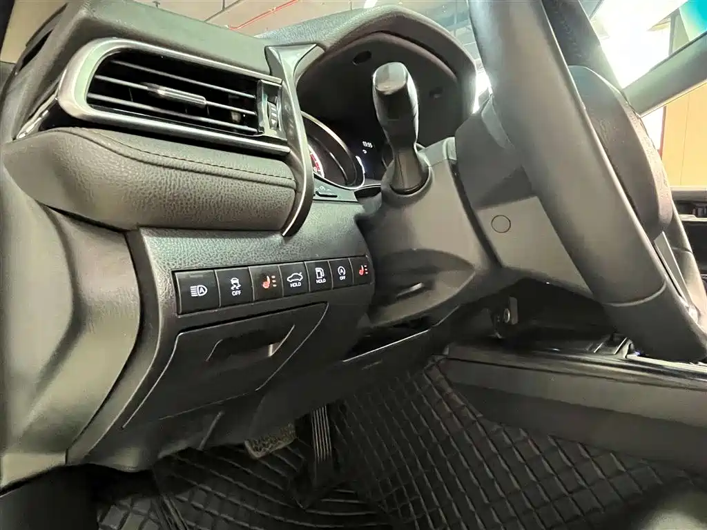 Toyota Camry 2021 — фото 23