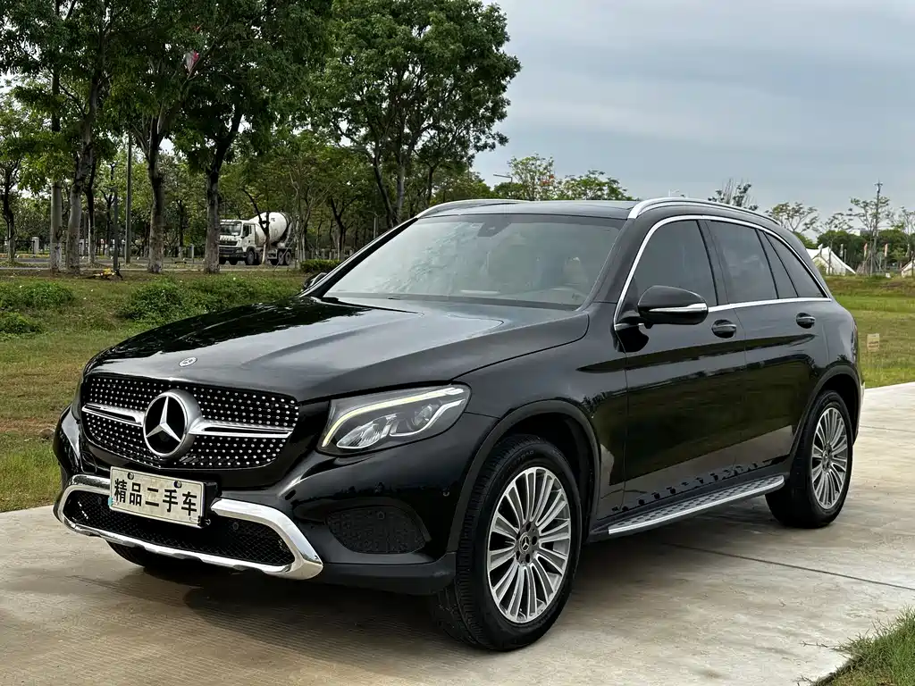Mercedes-Benz GLC 2017 — фото 1
