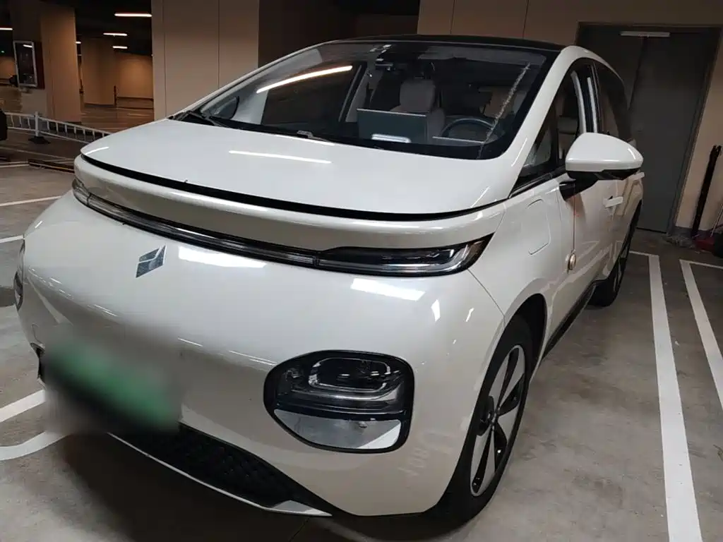 Baojun Clouds 2023