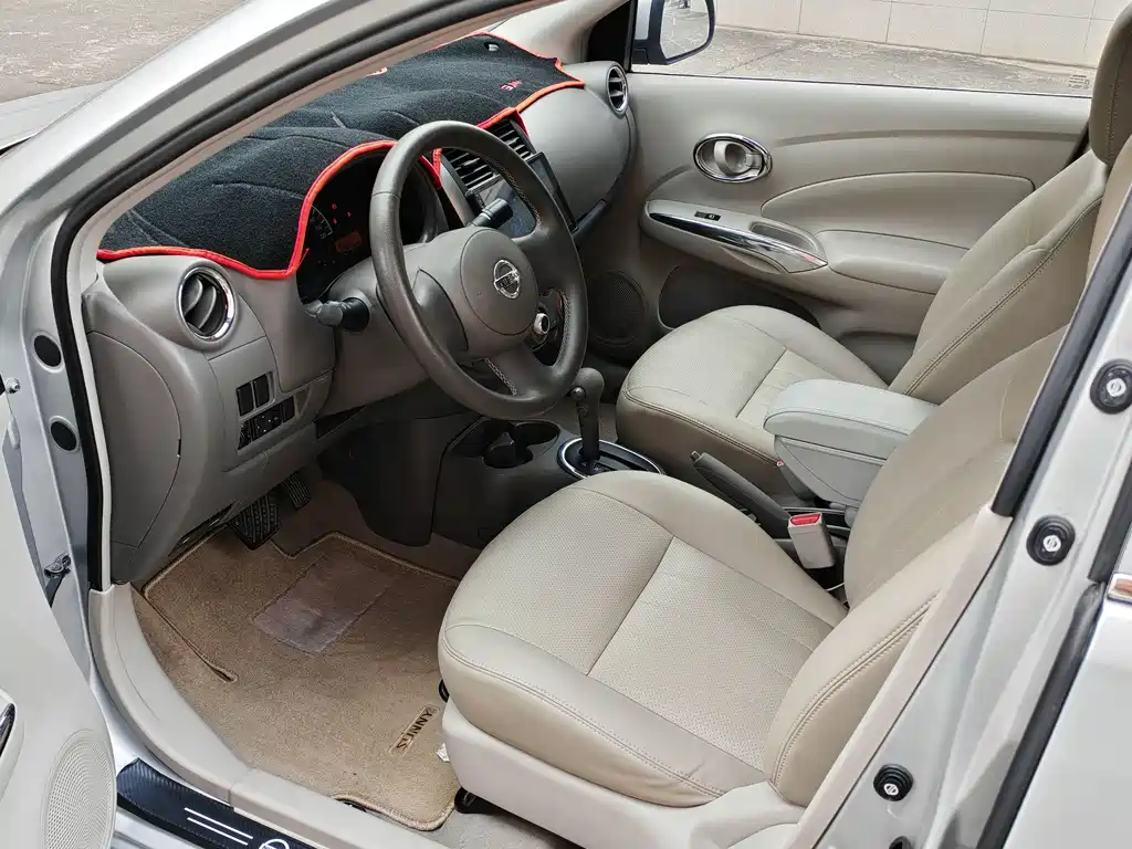 Nissan Sunny 2012 — фото 4