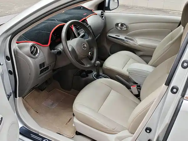 Nissan Sunny 2011
