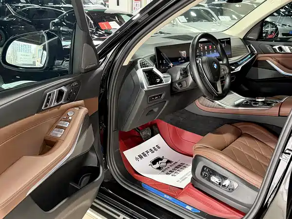BMW X7 2023