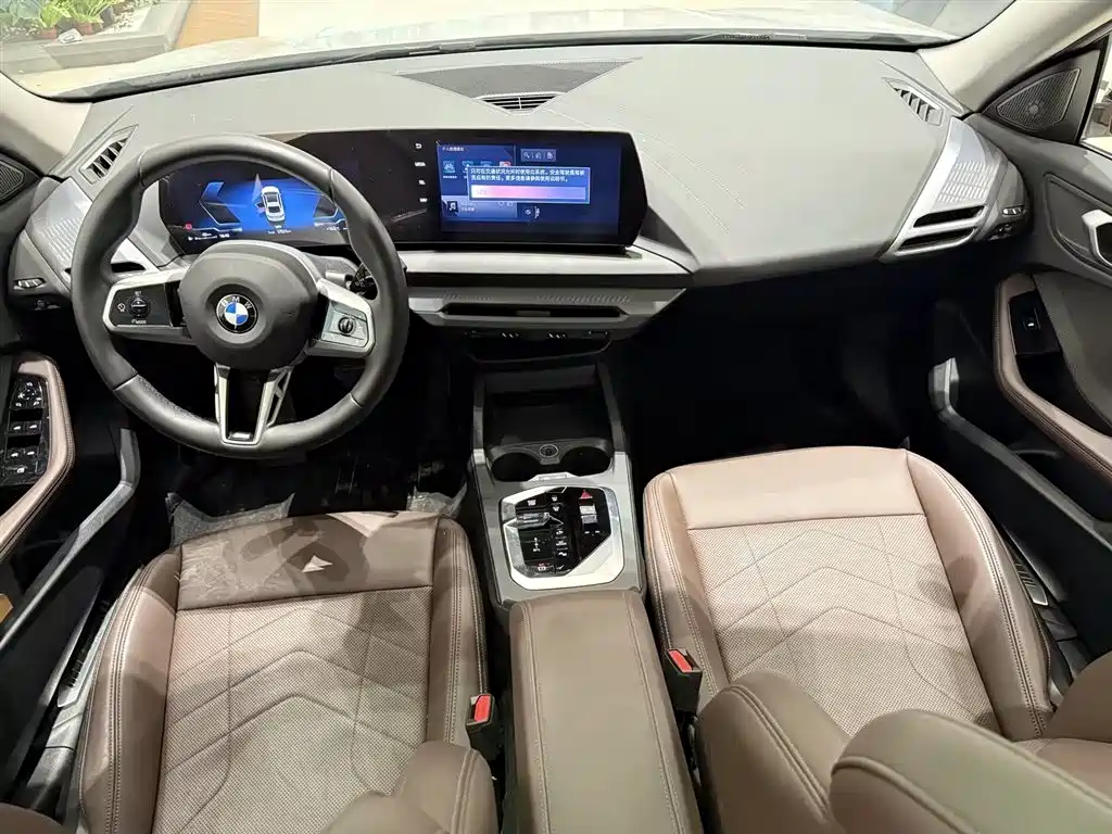 BMW 2 Series 2025 — фото 8
