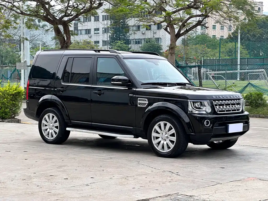 Land Rover Discovery 2015 — фото 2