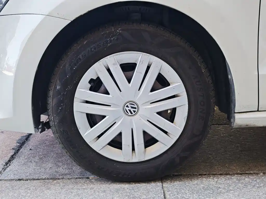 Volkswagen Polo 2018 — фото 14