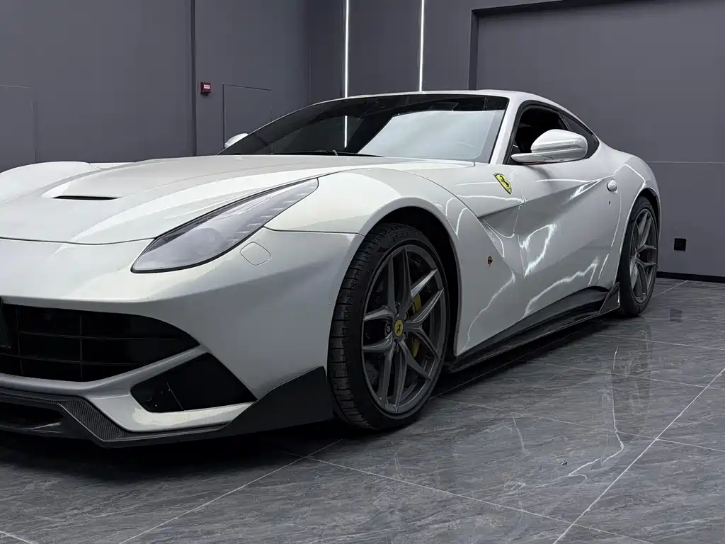 Ferrari F12berlinetta 2014 — фото 5