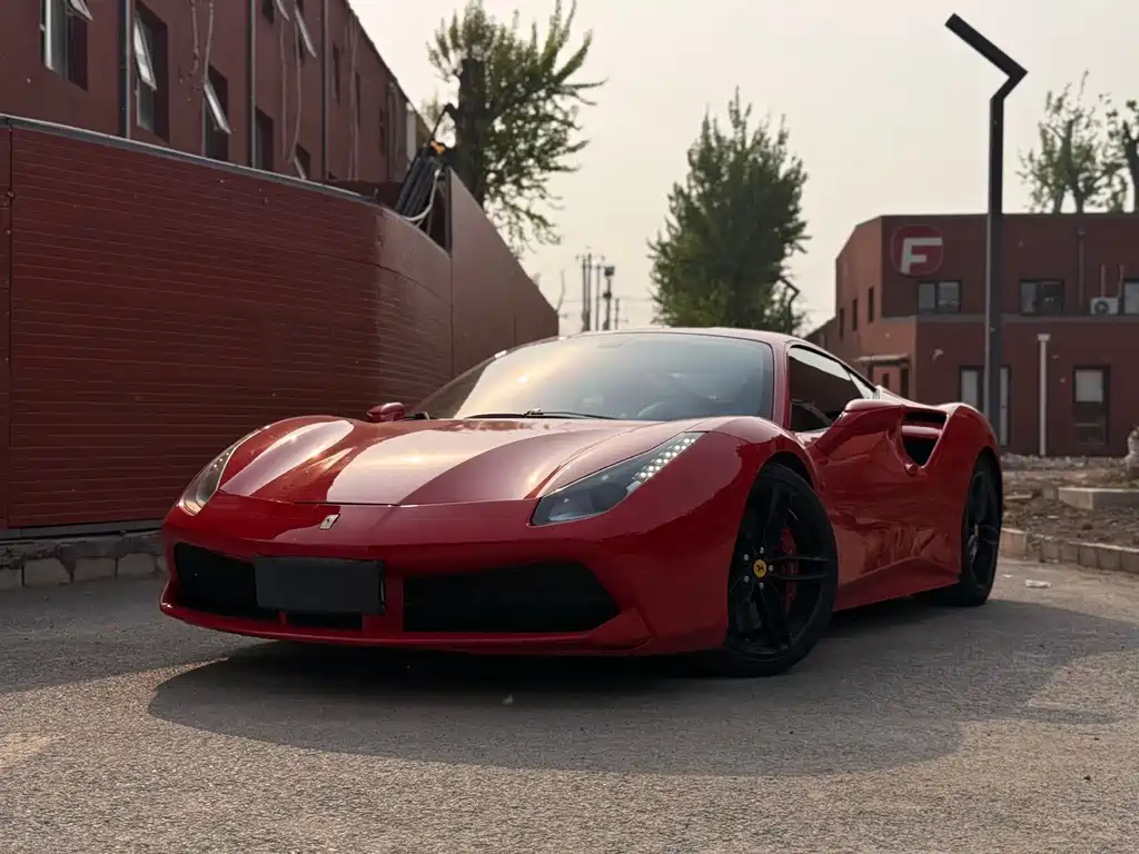 Ferrari 488 2016 — фото 1