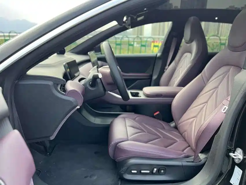 NIO ET5T 2025