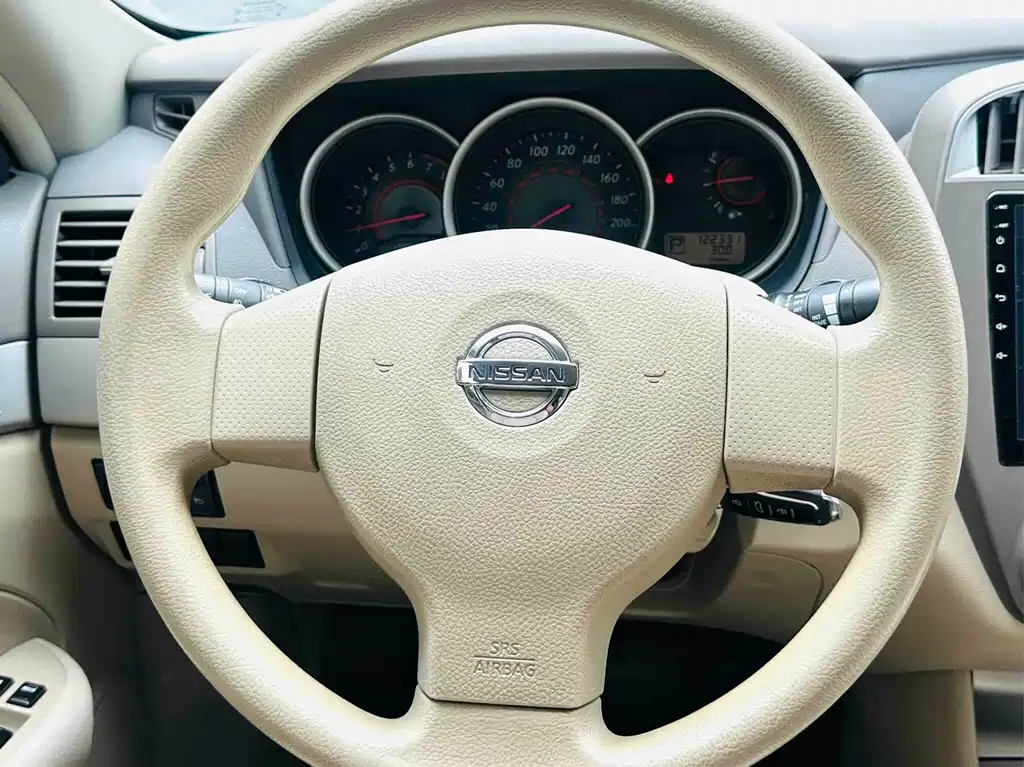 Nissan Sylphy 2015 — фото 17