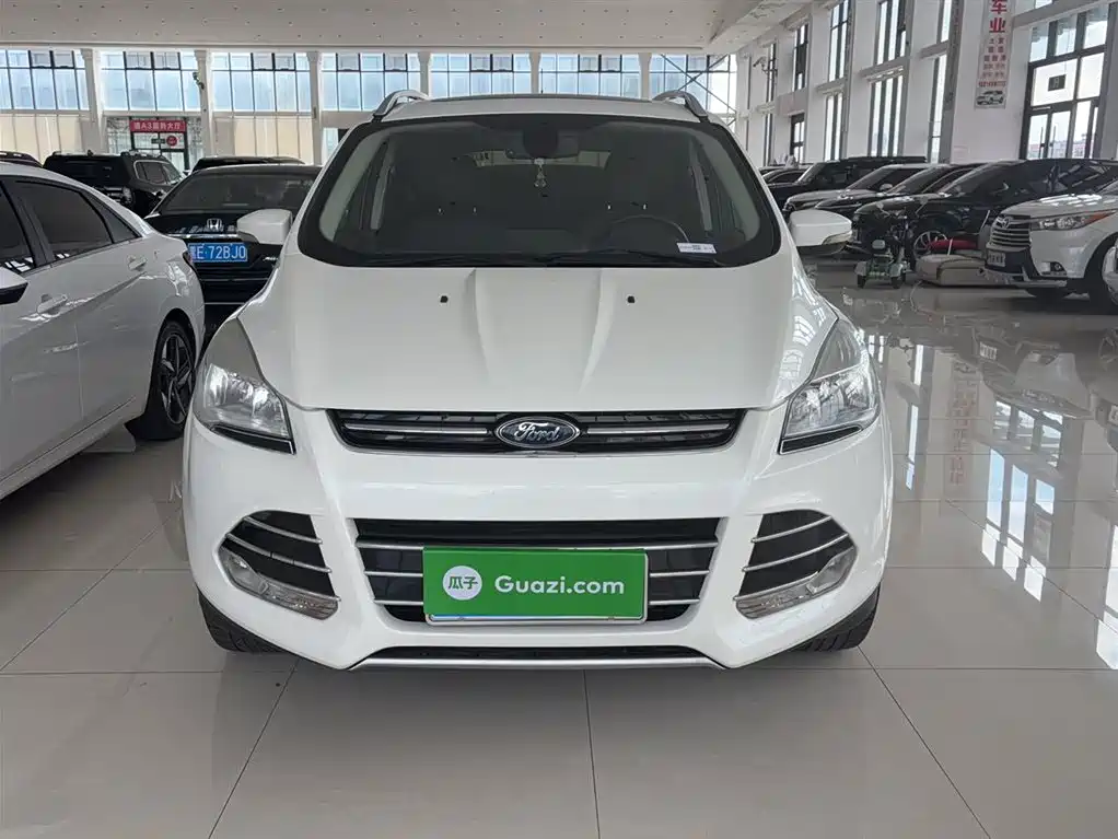 Ford Kuga 2015 — фото 16