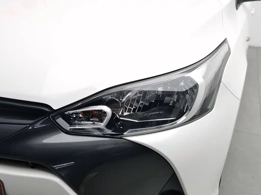 Toyota Yaris L 2017