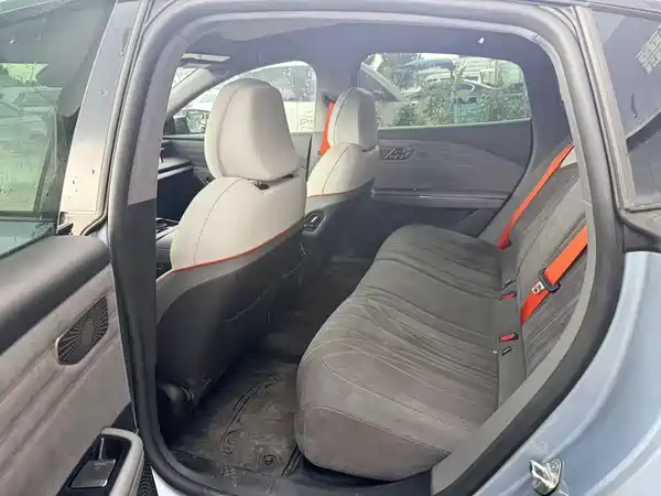 Geely Galaxy E8 2025