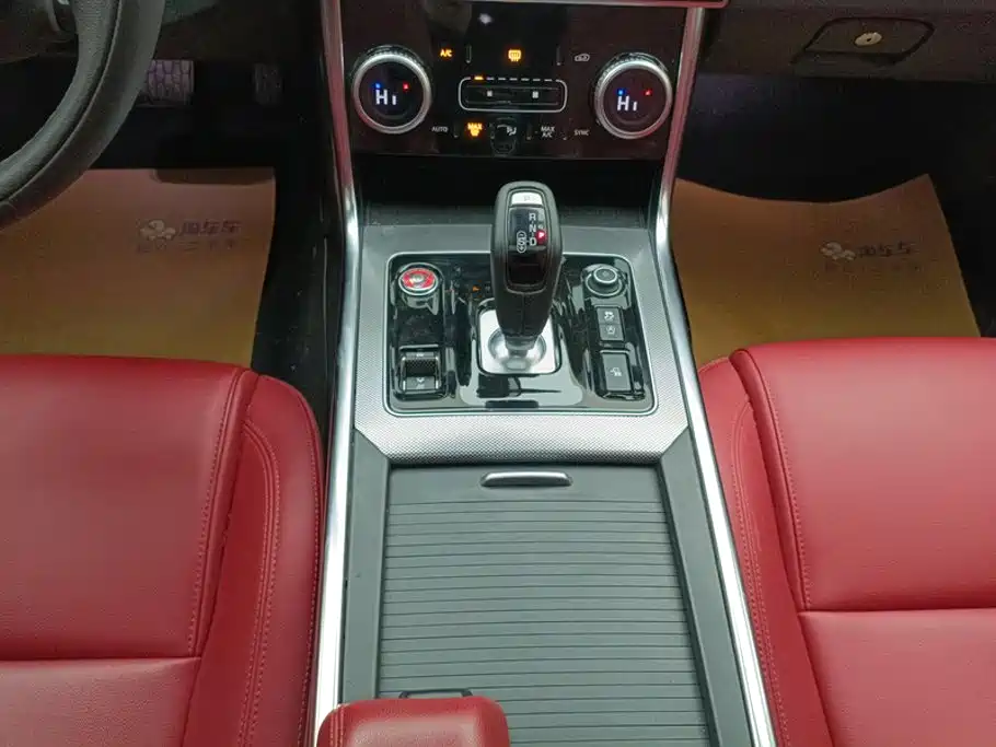 Jaguar XEL 2022 — фото 16