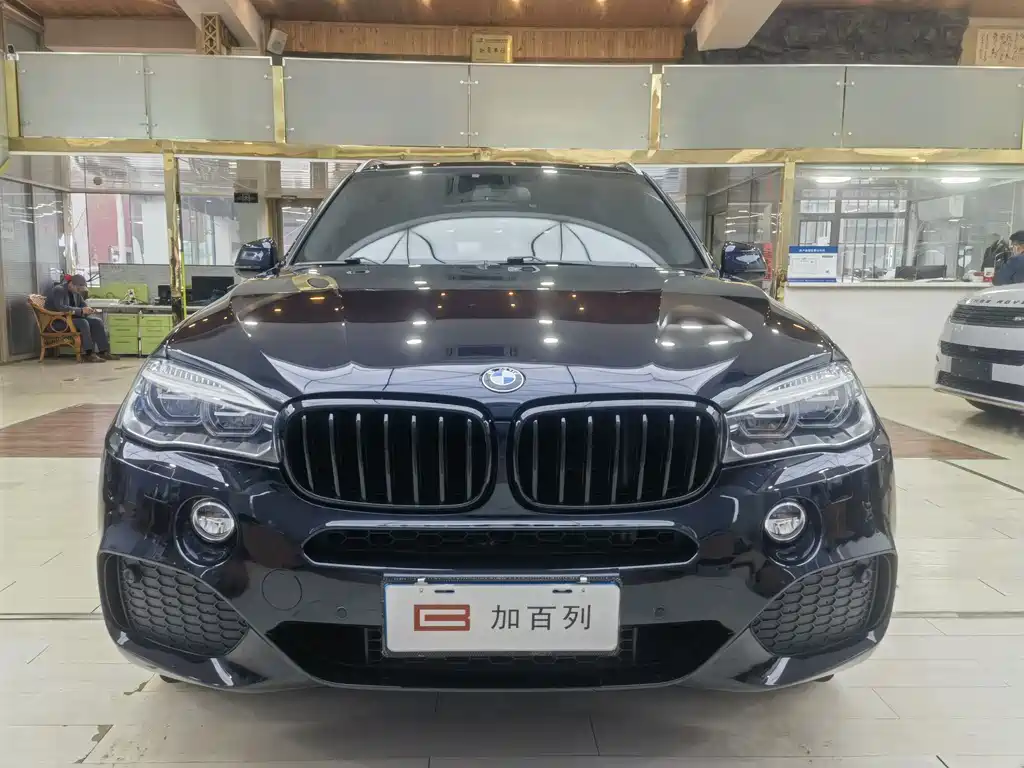 BMW X5 2018 — фото 2