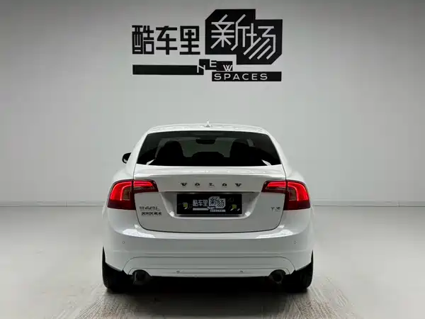 Volvo S60 2019
