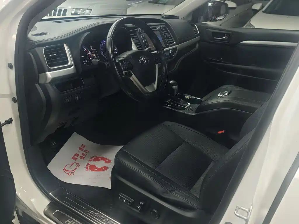 Toyota Highlander 2015 — фото 4