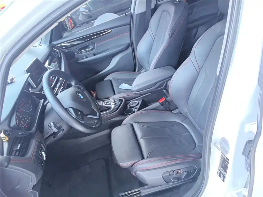 BMW 2 Series Active Tourer 2015 — фото 15