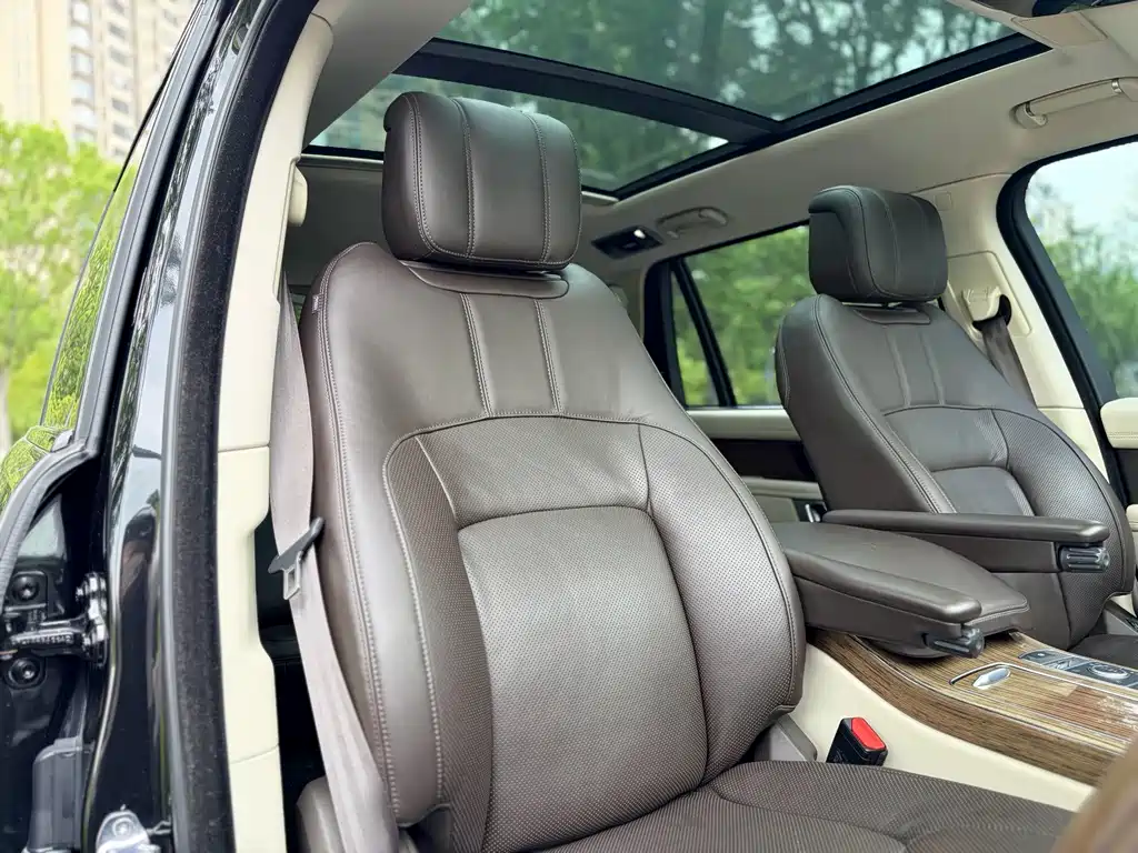 Land Rover Range Rover 2022 — фото 16