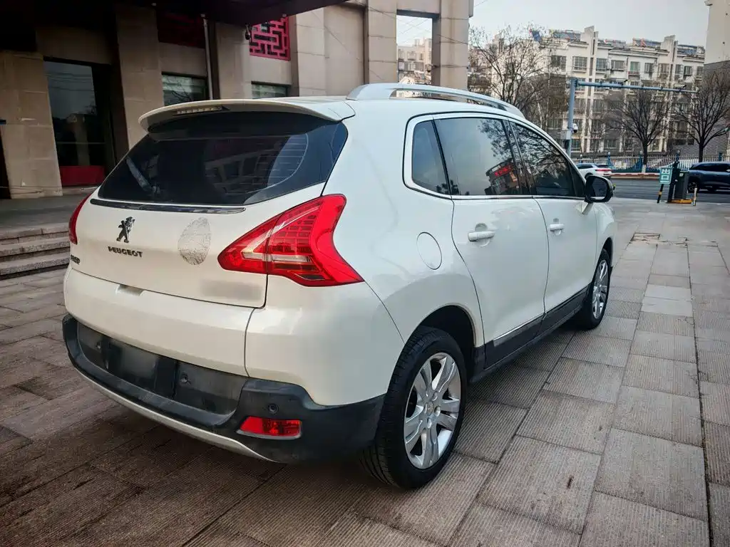 Peugeot 3008 2015 — фото 12