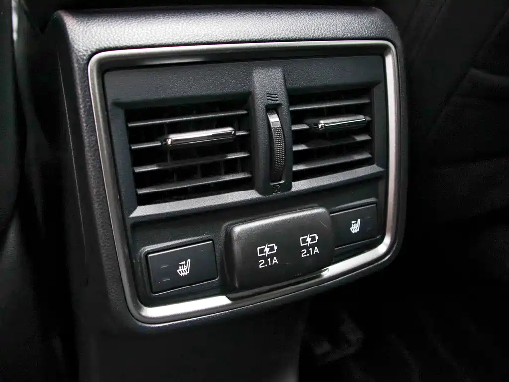 Subaru Forester 2022 — фото 16