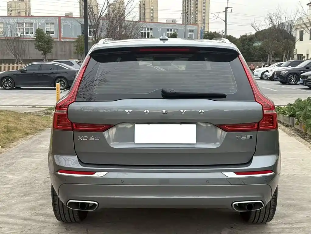Volvo XC60 2020 — фото 11