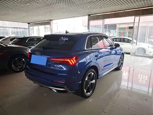 Audi Q3 2021