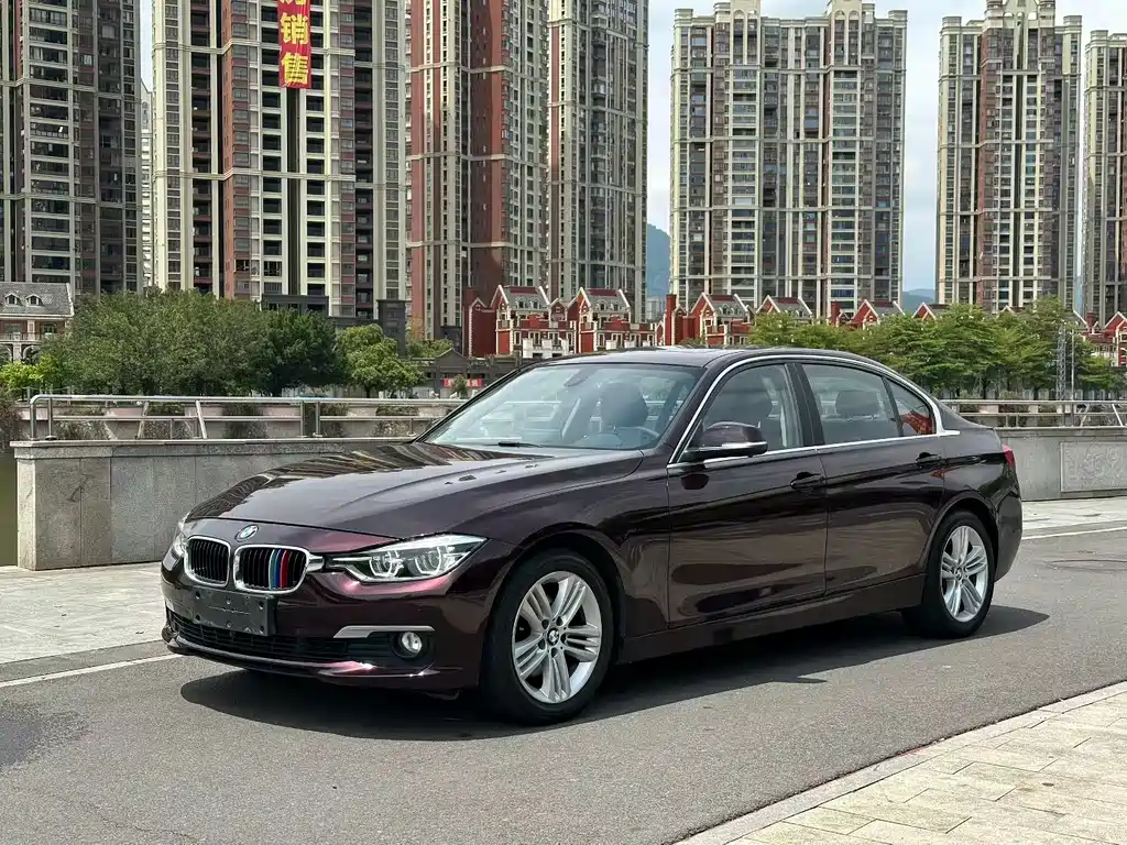 BMW 3 Series 2016 — фото 1