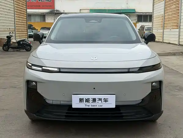 Leapmotor B10 2025