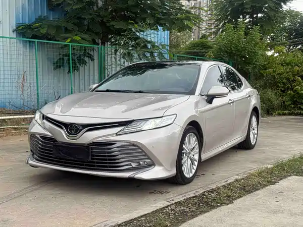 Toyota Camry 2019