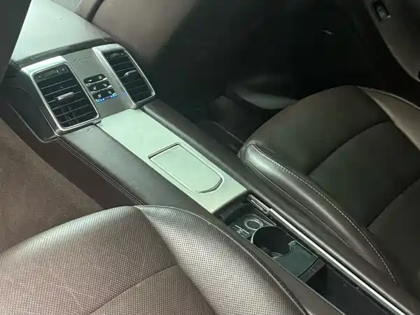 Porsche Panamera 2011