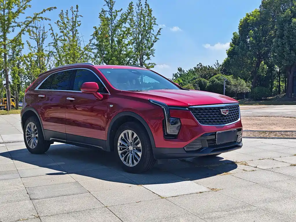 Cadillac XT4 2025 — фото 3