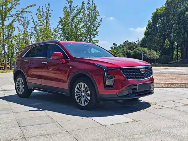 Cadillac XT4 2025