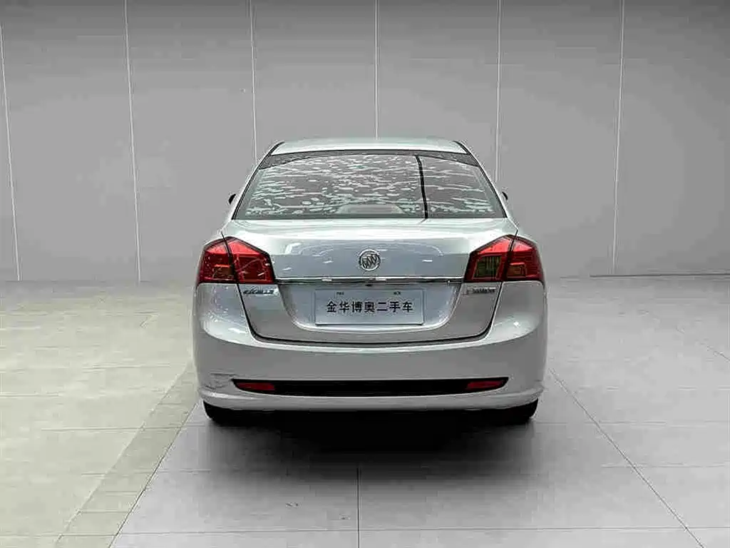 Buick Excelle 2012 — фото 5