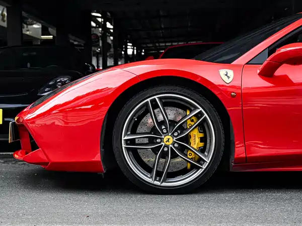 Ferrari 488 2019
