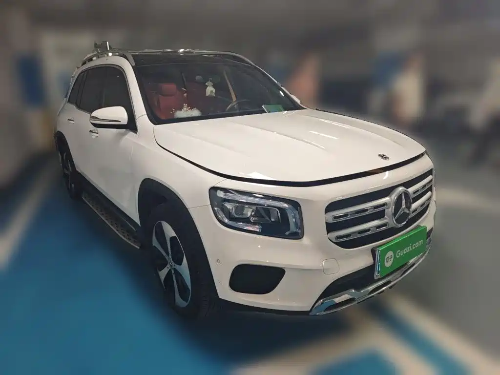 Mercedes-Benz GLB 2023