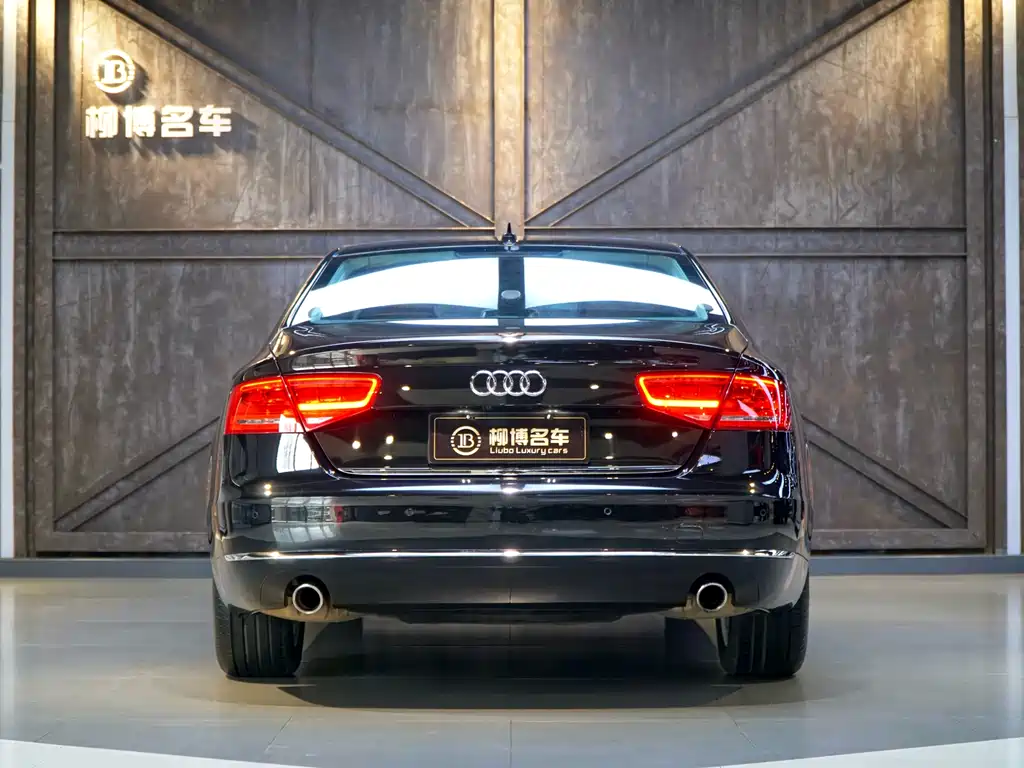 Audi A8 2013 — фото 3
