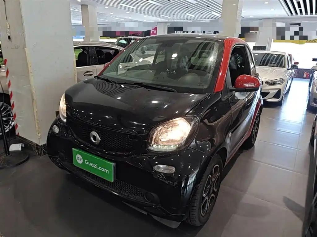 smart Fortwo 2018 — фото 1