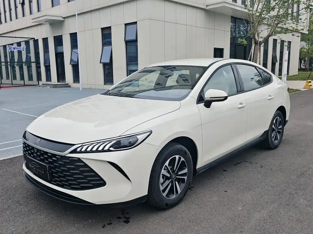 BYD Qin PLUS 2025 — фото 1