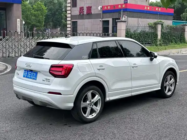 Audi Q2L 2021