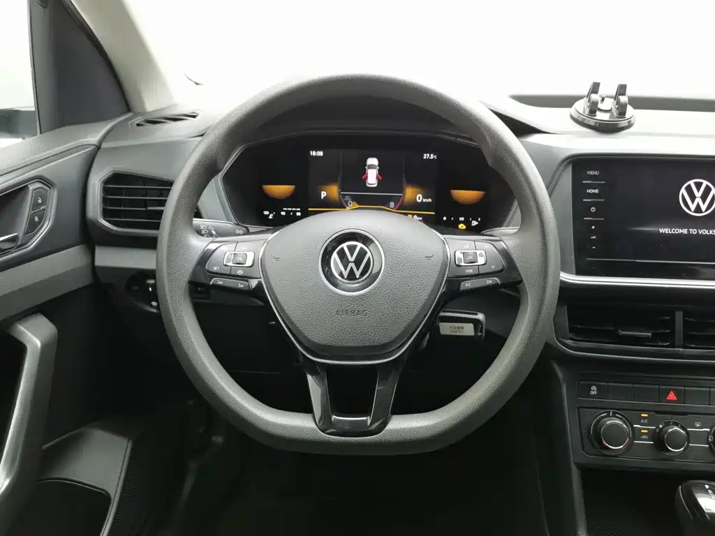 Volkswagen T-Cross 2023 — фото 11