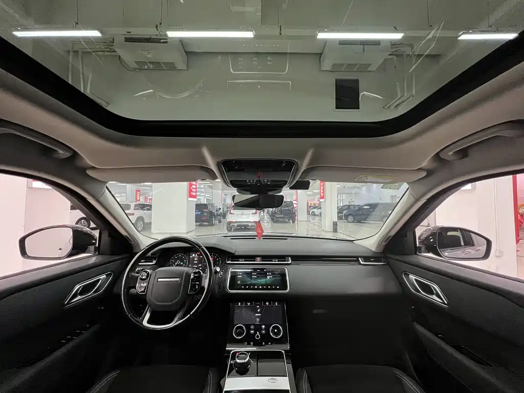 Land Rover Velar 2019 — фото 8