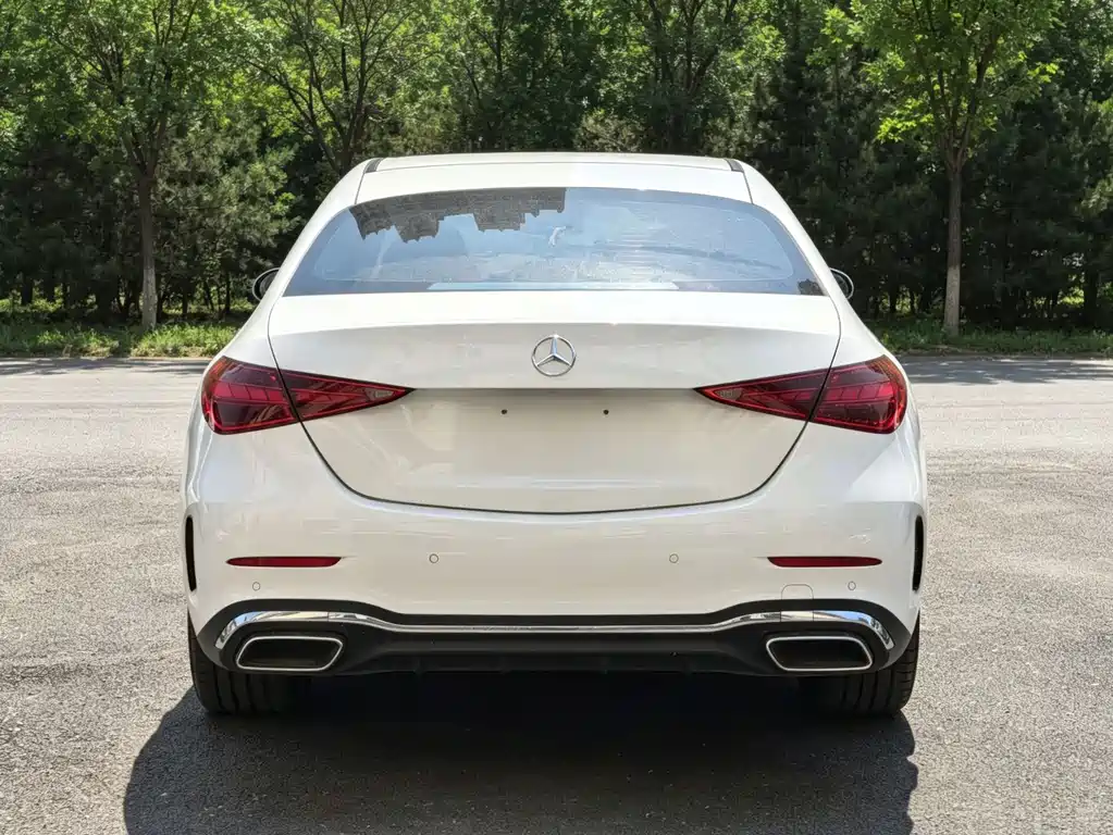 Mercedes-Benz C-Class 2024