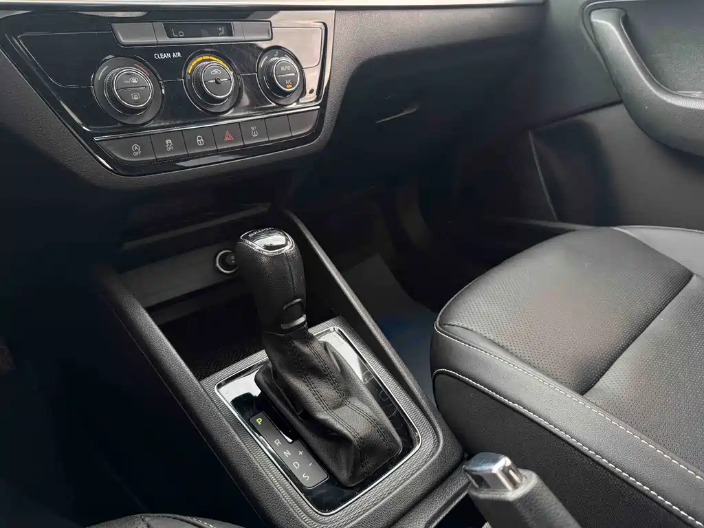Skoda Kamiq 2022 — фото 14
