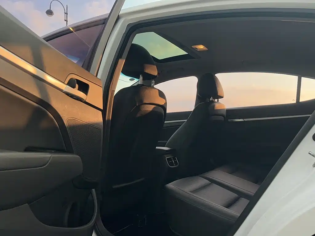 Hyundai Celesta 2017 — фото 18