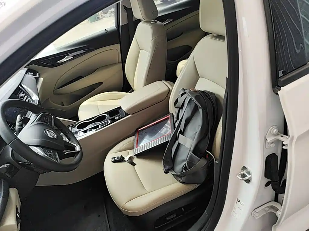 Buick Regal 2020 — фото 11