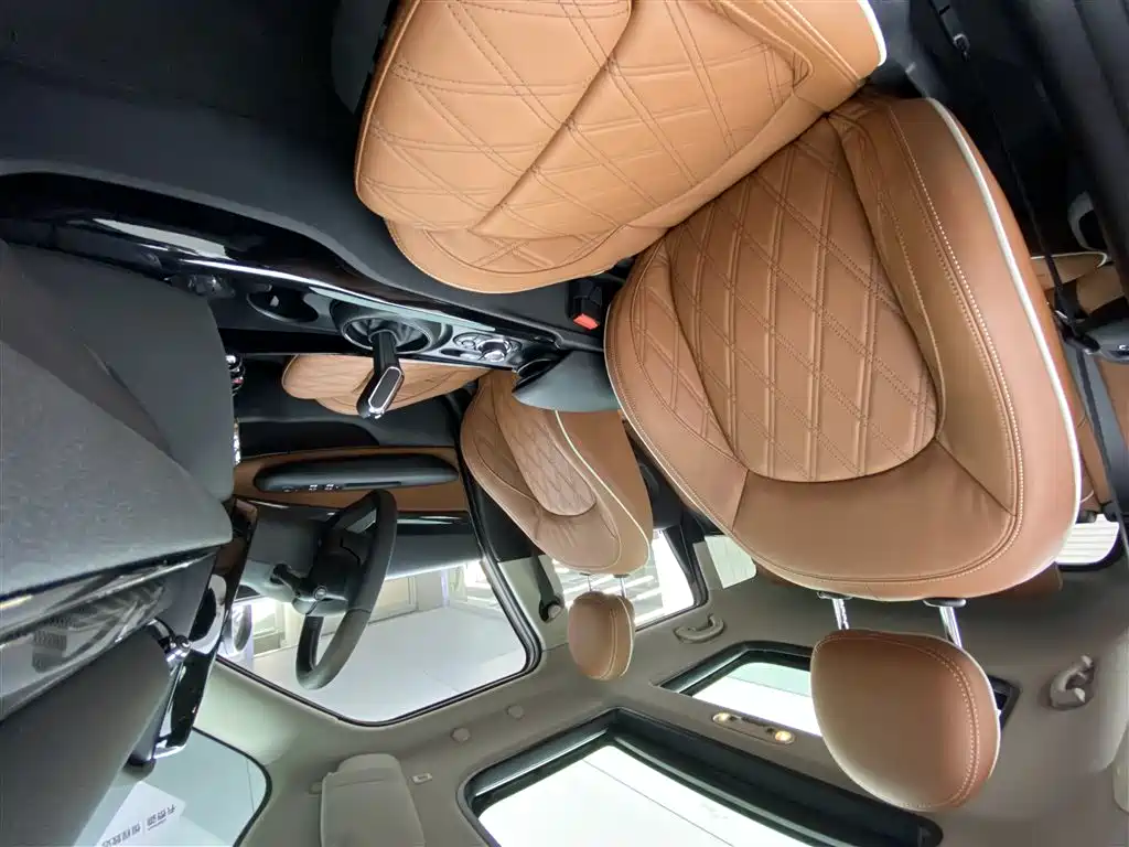 MINI Clubman 2023 — фото 13