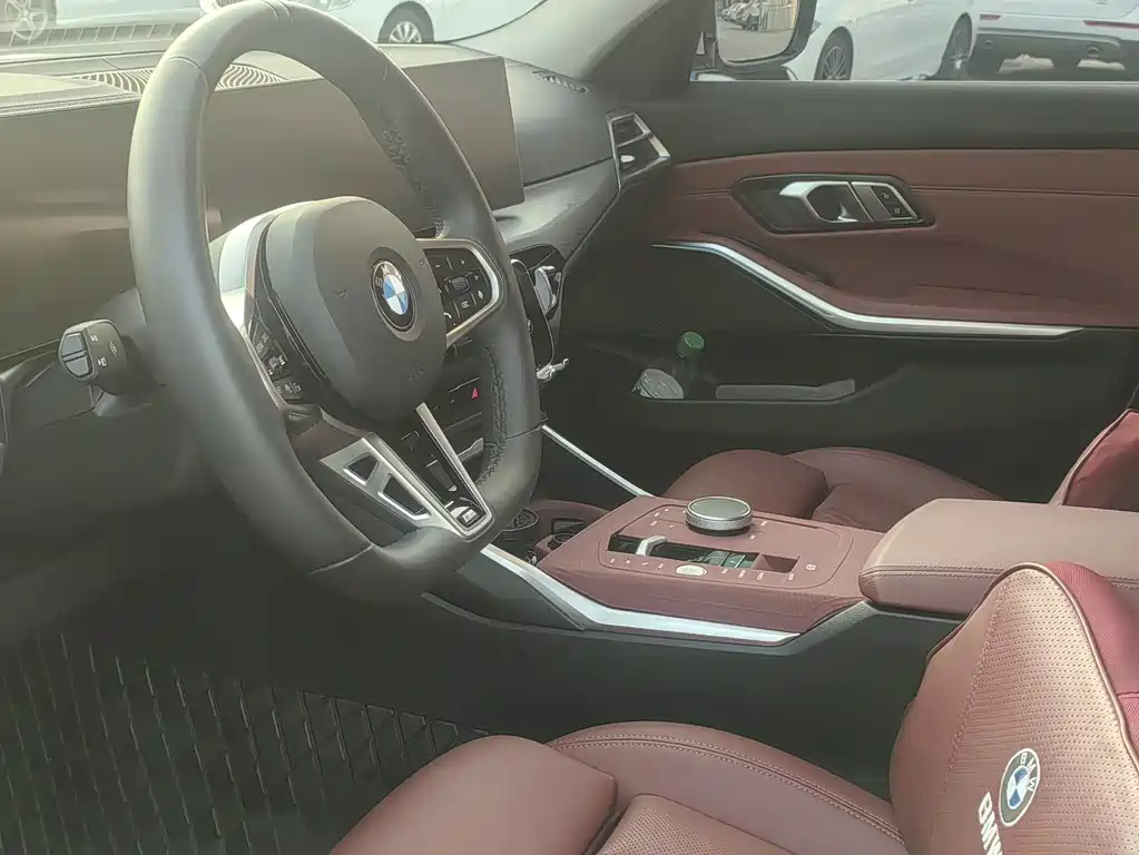 BMW 3 Series 2025 — фото 4