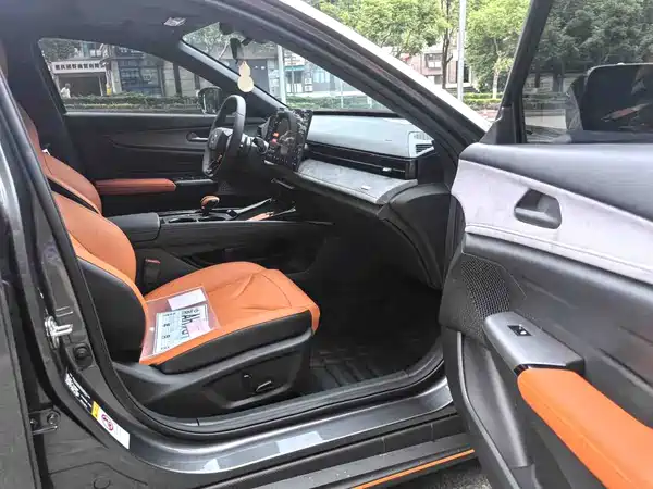 Changan UNI-V 2025