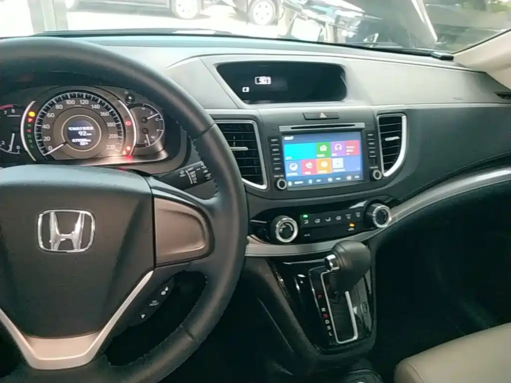 Honda CR-V 2015 — фото 10
