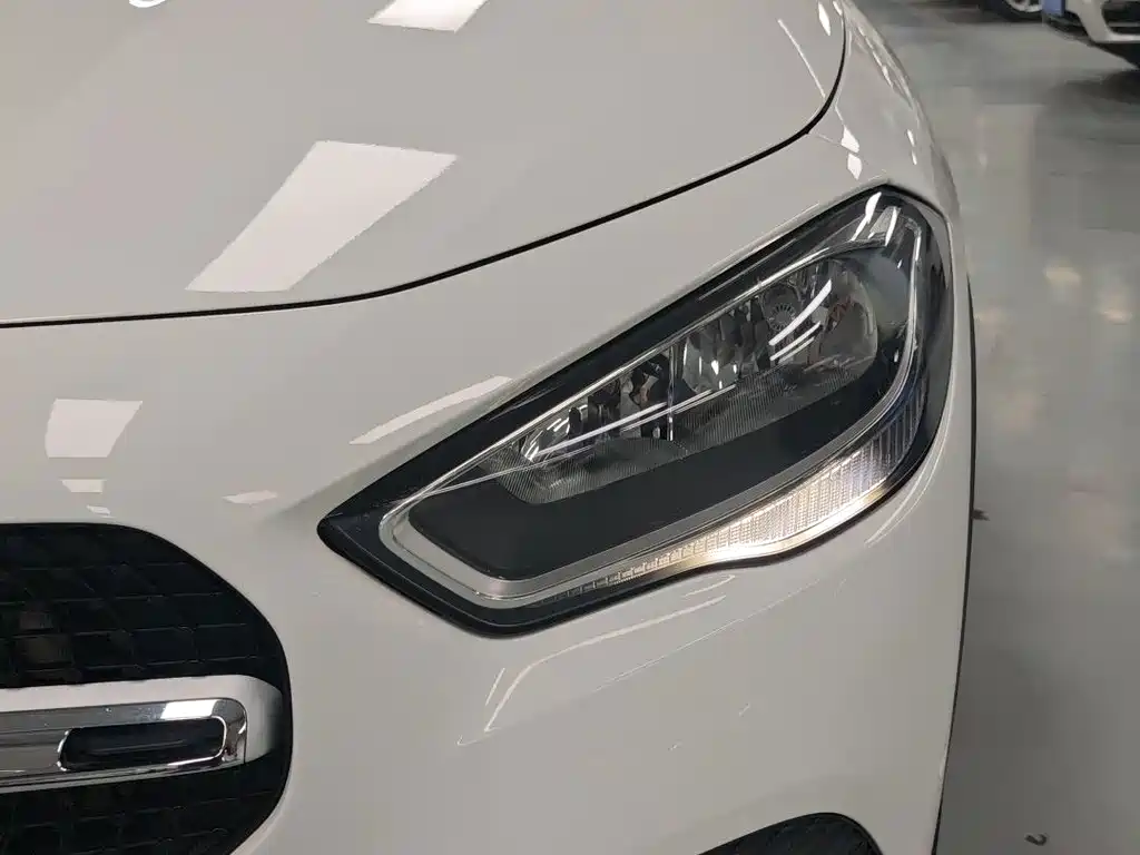 Mercedes-Benz GLA 2021 — фото 16
